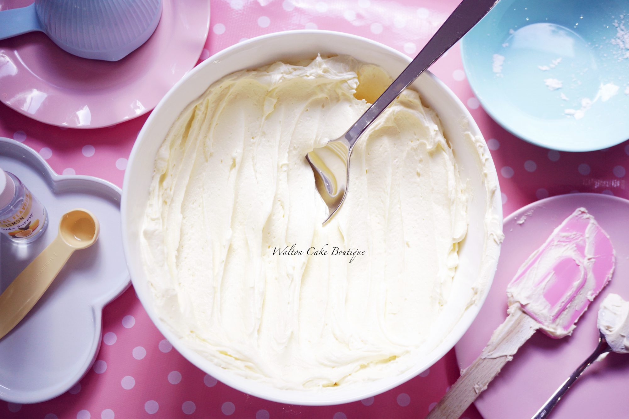 How to Make a Silky Buttercream with less sugar